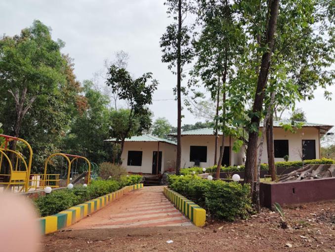 White Elephant Restaurant & Cottages Gokarna Gokarna  Exterior photo